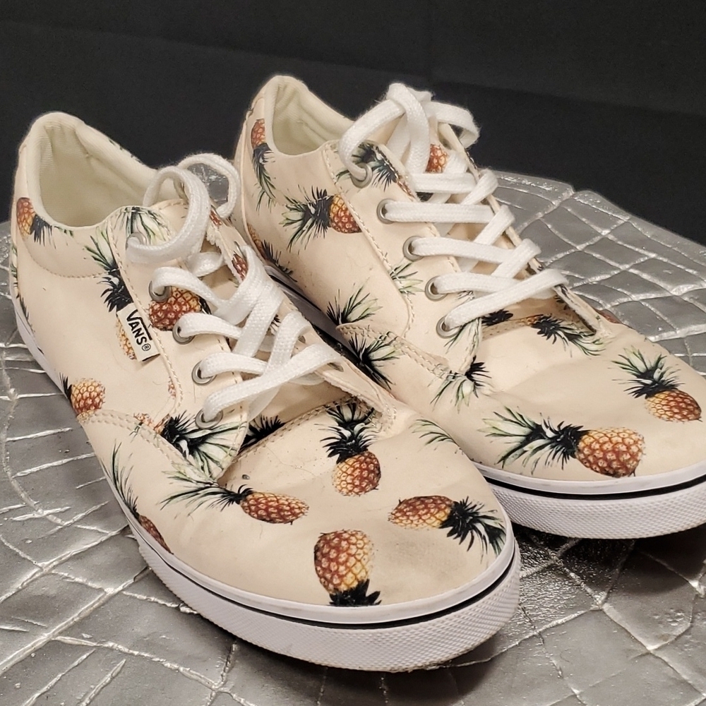 Vans Pineapple Print SZ 8.5